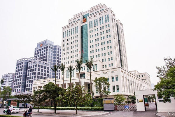 Cựu Thứ trưởng Bộ Tài nguyên và Môi trường Nguyễn Linh Ngọc bị bắt Cựu Thứ trưởng Bộ Tài nguyên và Môi trường Nguyễn Linh Ngọc bị bắt