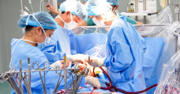 Nghệ An: Mổ cấp cứu tối cấp, cứu sống thanh niên thủng tim