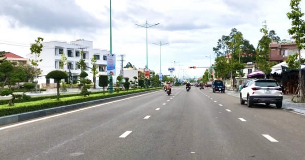 Công an kiểm tra thực địa đại lộ Lê Duẩn ở TP Phan Thiết Công an kiểm tra thực địa đại lộ Lê Duẩn ở TP Phan Thiết