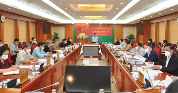 Khi những người đứng đầu vi phạm trong vụ Việt Á