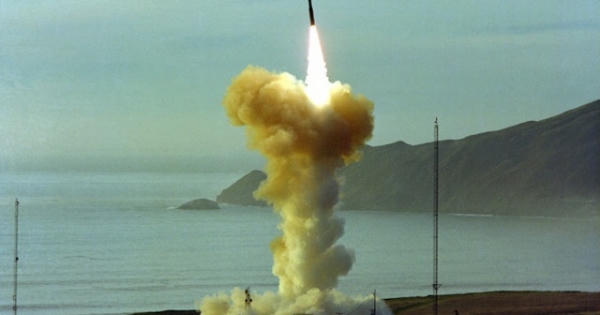 Mỹ cảnh báo nguy cơ xảy ra chiến tranh hạt nhân!