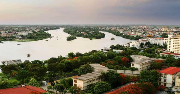 “Mắt thần” và “Trái tim” ở cố đô Huế “Mắt thần” và “Trái tim” ở cố đô Huế