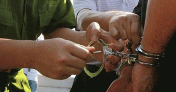 Bắt cán bộ thuế tỉnh Đắk Nông do tống tiền