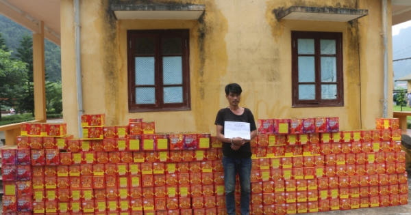 Cao Bằng: Bị tóm gọn khi đang vận chuyển gần 1 tấn pháo lậu Cao Bằng: Bị tóm gọn khi đang vận chuyển gần 1 tấn pháo lậu