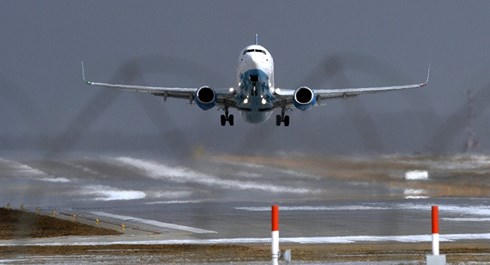 Máy bay Boeing 737-800 chở theo 106 người lại gặp sự cố ở Nga