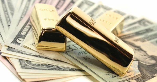 Giá vàng bật tăng rồi hạ nhiệt