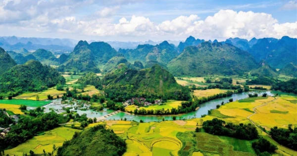 Cao Bằng phát triển mạnh ngành du lịch theo hướng bền vững