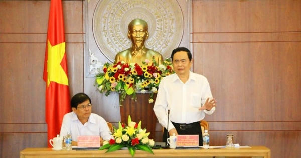 Hướng về Đại hội bằng những phong trào thi đua sôi nổi, thiết thực Hướng về Đại hội bằng những phong trào thi đua sôi nổi, thiết thực