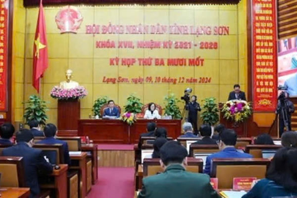 Lạng Sơn thông qua 27 nghị quyết quan trọng