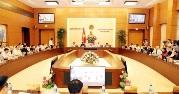 Khai mạc Phiên họp thứ 35 của Ủy ban Thường vụ Quốc hội Khai mạc Phiên họp thứ 35 của Ủy ban Thường vụ Quốc hội