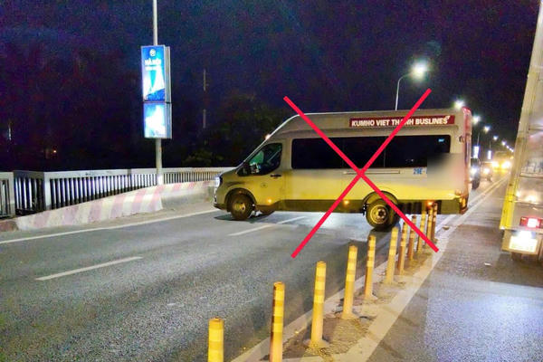 Xác minh xử lý tài xế xe khách quay đầu xe ở đầu cầu Thăng Long