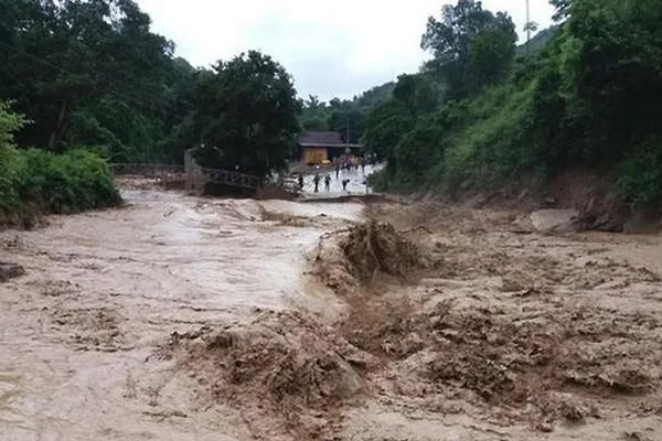 Thủ tướng ban hành Công điện tập trung ứng phó và khắc phục hậu quả mưa lũ