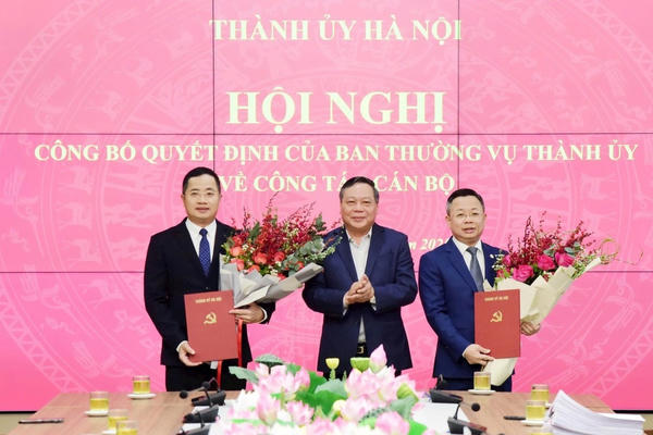 Thiếu tướng Nguyễn Thành Long được điều động giữ chức Chánh Văn phòng Thành ủy Hà Nội Thiếu tướng Nguyễn Thành Long được điều động giữ chức Chánh Văn phòng Thành ủy Hà Nội