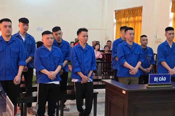 Kiên Giang: Mâu thuẫn sau cuộc nhậu khiến 1 người chết, 9 người lãnh án tù Kiên Giang: Mâu thuẫn sau cuộc nhậu khiến 1 người chết, 9 người lãnh án tù