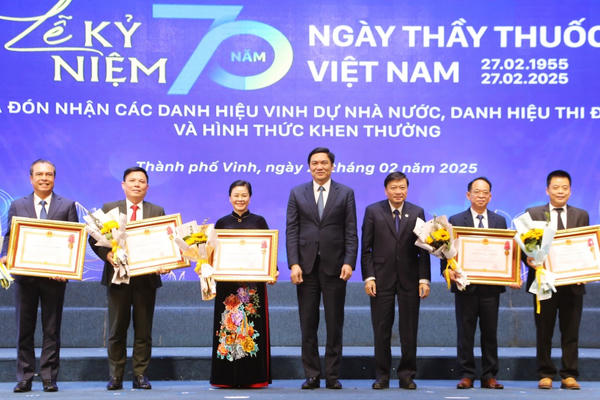Nghệ An: Trọng thể Lễ kỷ niệm 70 năm Ngày Thầy thuốc Việt Nam