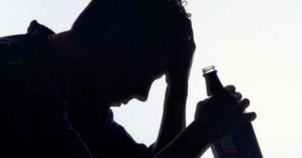 Ông chồng vui vẻ