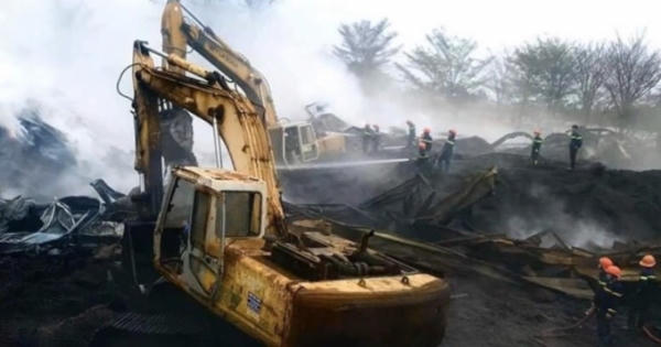 Dập tắt đám cháy tại kho hàng Thành Chí sau 60 tiếng vật lộn với ngọn lửa