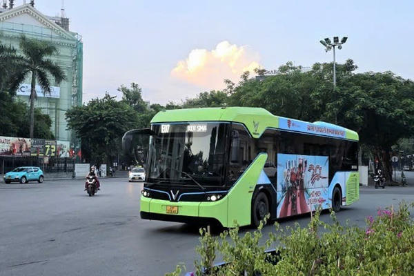 Hà Nội đề xuất mở thêm 4 tuyến buýt phục vụ Hội chợ mùa Thu 2025 Hà Nội đề xuất mở thêm 4 tuyến buýt phục vụ Hội chợ mùa Thu 2025