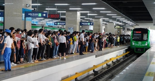 Cấp tốc "hạ nhiệt" biển người chen chúc đi tàu Cát Linh - Hà Đông