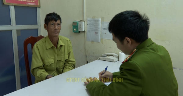 Thái Bình: Bắt đối tượng truy nã nguy hiểm lẩn trốn trên 30 năm Thái Bình: Bắt đối tượng truy nã nguy hiểm lẩn trốn trên 30 năm