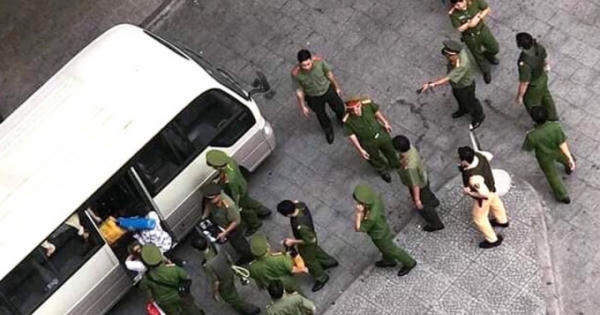 Đột kích ổ bay lắc tại chung cư Gold View Đột kích ổ bay lắc tại chung cư Gold View