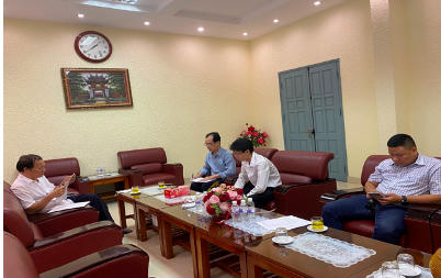 Tổ chức buổi gặp gỡ nhóm nghiên cứu thiết bị phòng học STEAM của khoa cơ điện tử và ô tô