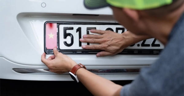 Định danh biển số xe: Người dân vẫn còn "ngơ ngác" chưa hiểu thông tư Định danh biển số xe: Người dân vẫn còn "ngơ ngác" chưa hiểu thông tư