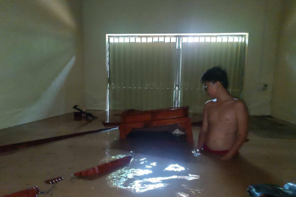 Lũ lên nhanh, tỉnh Cao Bằng sơ tán khẩn hơn 250 hộ dân khỏi vùng nguy hiểm