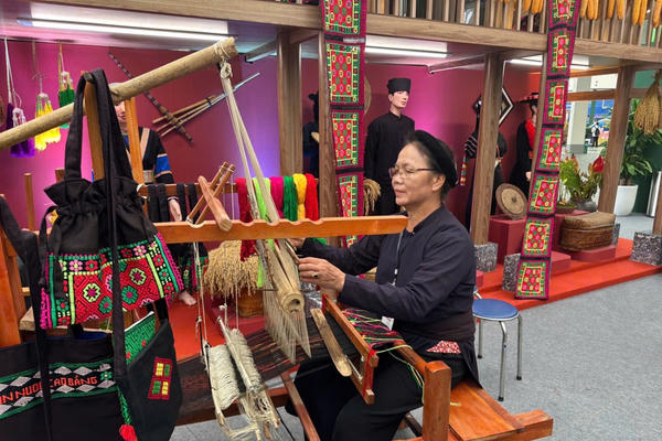 Cao Bằng mang bản sắc vùng cao đến Triển lãm 80 năm thành tựu đất nước