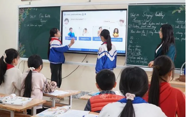 Cần thêm 8.200 tỷ đồng để miễn học phí cho học sinh