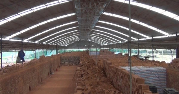 Hà Nội: Lò gạch công nghệ hiện đại hàng chục tỷ nguy cơ thành đống gạch vụn