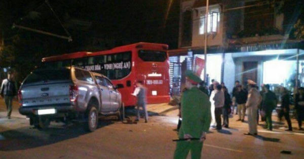 Phú Thọ: Xe chở phó chủ tịch và công an tông xe khách, 5 người thương vong