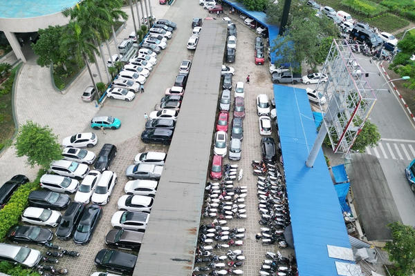 Hà Nội sẽ có 40 điểm trông giữ xe trong Vành đai 1 đủ điện kiện lắp trạm sạc
