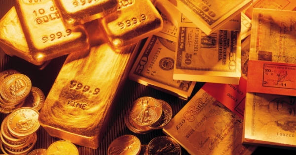 Giá vàng hôm nay 16/8: Sau khi chạm đỉnh, giá vàng "tụt dốc" nhanh chóng