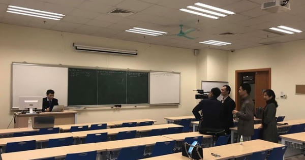 Vì sao các trường ĐH tiếp tục cho sinh viên nghỉ học? Vì sao các trường ĐH tiếp tục cho sinh viên nghỉ học?