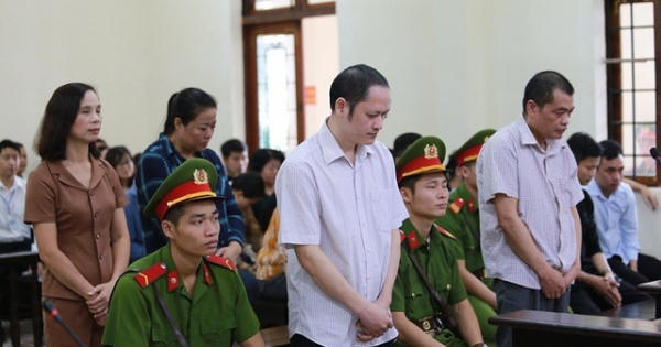 Vụ gian lận điểm thi ở Hà Giang: Cựu Phó Giám đốc Sở GD&ĐT được giảm án Vụ gian lận điểm thi ở Hà Giang: Cựu Phó Giám đốc Sở GD&ĐT được giảm án