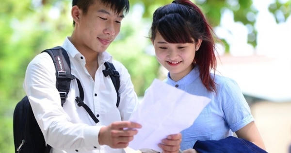Công bố điểm trúng tuyển sớm: Có làm khó thí sinh?
