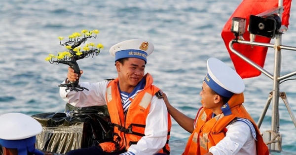 'Sức sống Trường Sa - Sắc màu tuổi trẻ' qua ảnh