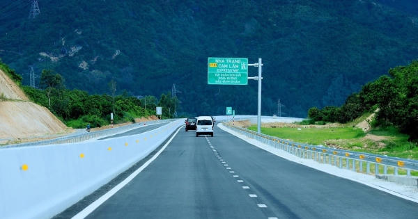 Cho phép xe khách tuyến cố định đi trên cao tốc Bắc - Nam mới