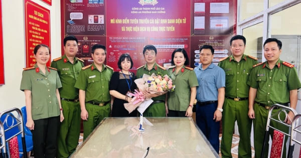 Lào Cai: Biểu dương Công an các xã, phường hoàn thành việc cấp căn cước công dân