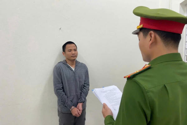 Triệt phá đường dây chuyên thiết kế website cờ bạc xuyên quốc gia