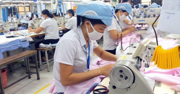 Vòng luẩn quẩn “tăng ca”