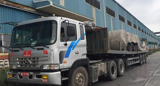 Hải Phòng: Tạm giữ xe biển đỏ chở thép quá tải trọng trên 100%