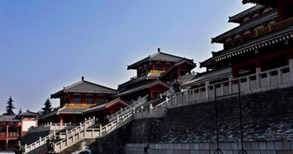 Góc khuất về cuộc đời của vị hoàng đế đầu tiên trong lịch sử Trung Quốc Góc khuất về cuộc đời của vị hoàng đế đầu tiên trong lịch sử Trung Quốc