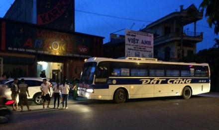 Triệt phá “động lắc” được “quảng cáo” là của đội trưởng công an Triệt phá “động lắc” được “quảng cáo” là của đội trưởng công an