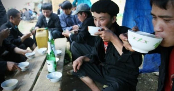 Uống rượu bia thì không lái xe - cái khó vùng cao