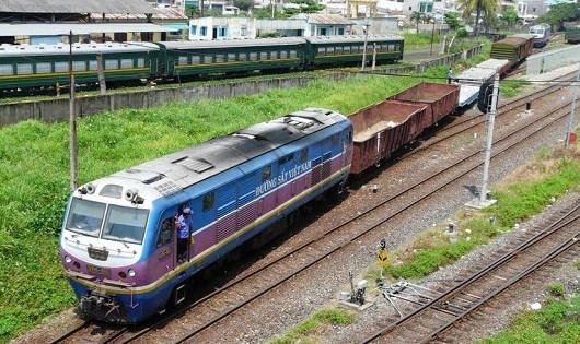 Lịch sử 130 năm, sao đường sắt ngày càng tụt hậu?