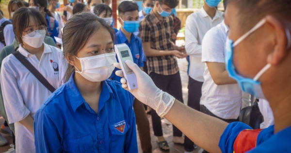 Bắc Giang dừng gấp 1 điểm thi tốt nghiệp vì thí sinh mắc Covid-19 Bắc Giang dừng gấp 1 điểm thi tốt nghiệp vì thí sinh mắc Covid-19