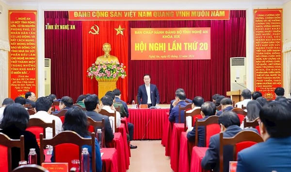 Khiển trách Bí thư Thị ủy Cửa Lò Phạm Thị Hồng Toan
