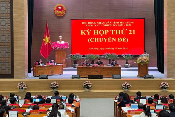 Giám đốc Công an Hà Giang được bầu giữ chức Chủ tịch UBND tỉnh